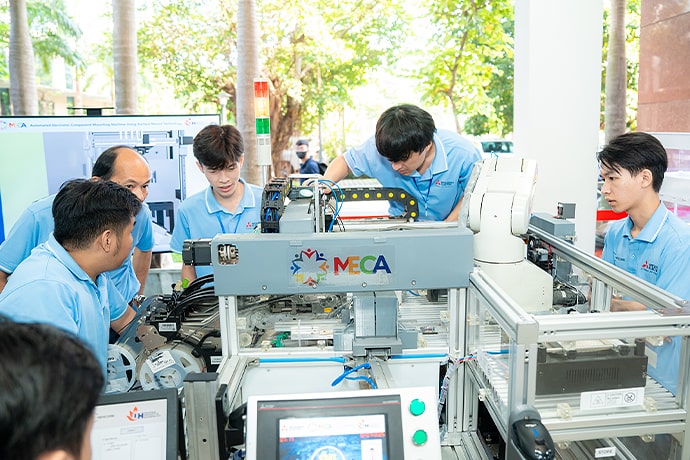 プログラミング修正の様子